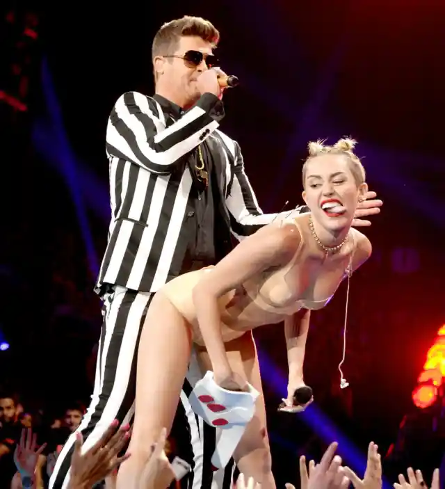 Miley Cyrus And Robin Thicke