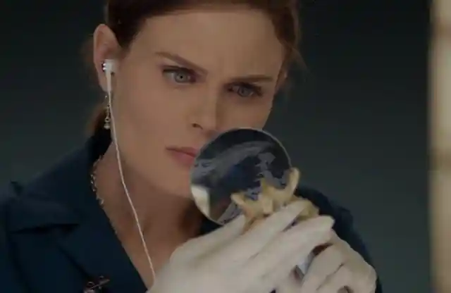 Emily Deschanel