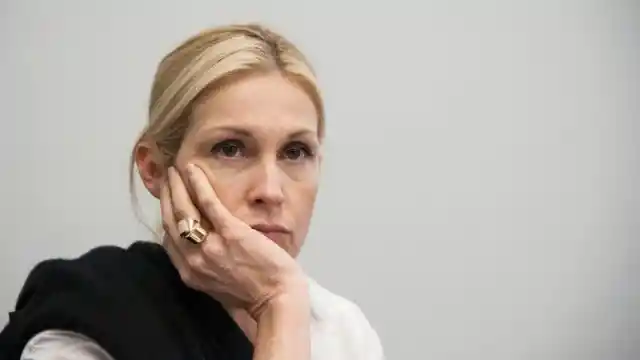 #21 Kelly Rutherford – $1 Million