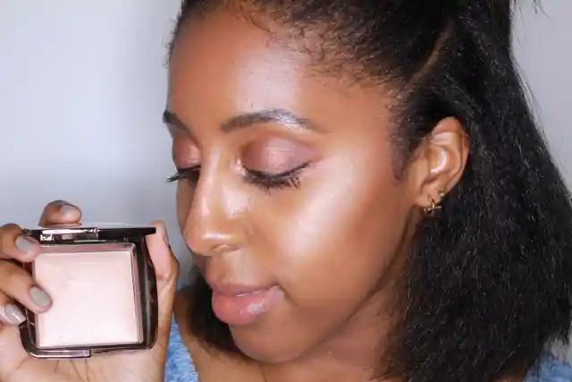 How To Tell If You Have Hooded Eyes & 5 Makeup Tips To Make Them Pop