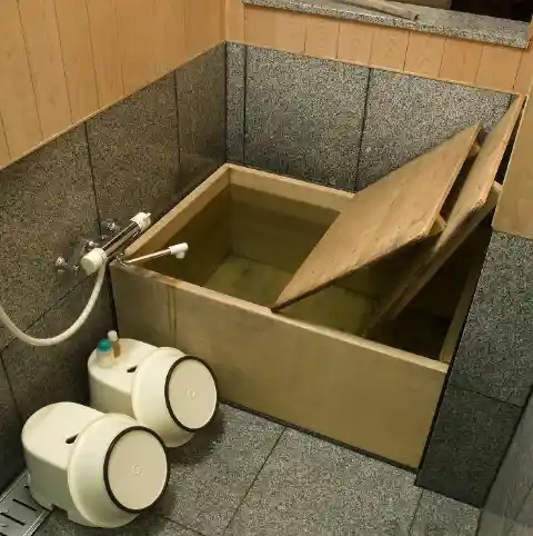 Wooden Bathtubs In Japan