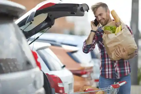 Hands-Free Trunk