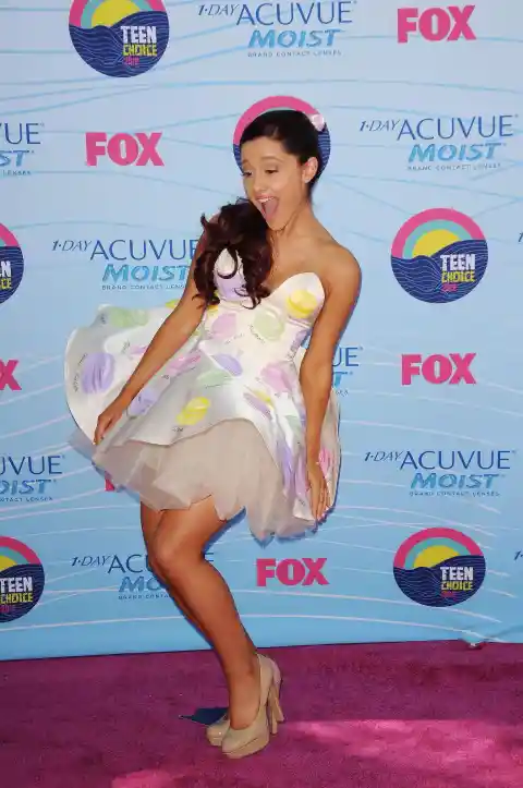 Ariana Grande Held Her Dress Down