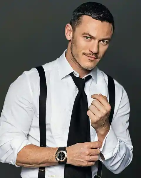 #20. Luke Evans