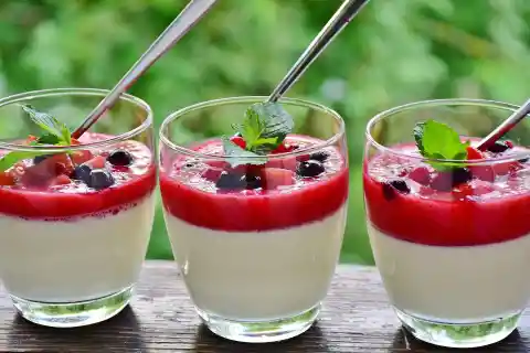 Cottage Cheese With Berries