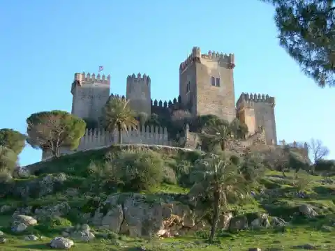 #5. Castillo De Almod&oacute;var Del R&iacute;o, C&oacute;rdoba, Spain: Highgarden, Home of House Tyrell