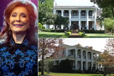 #5. Loretta Lynn