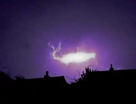 #20. Ball Lightning