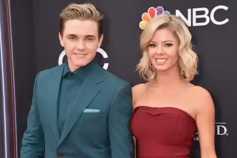 #10. Jesse McCartney And Katie Peterson