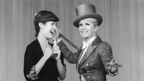 #12. Carrie Fisher and Debbie Reynolds